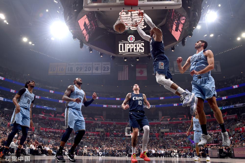 脱颖而出 脱颖而出